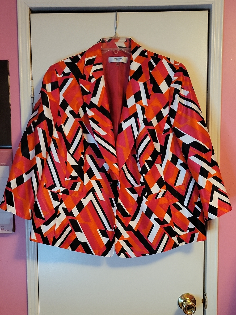 Jones Studio Bold Geometric Blazer in Pink, Black & White